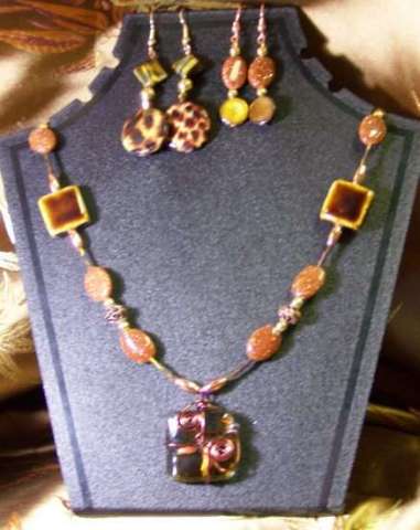 Dee's Designs 18" Necklace in Dichromatic Glass Pendant Wrapped in Copper