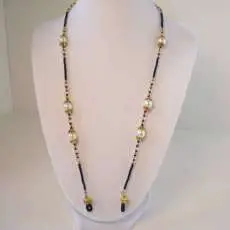 pearl and seed bead eyeglass holder