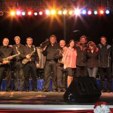 Dina Preston Band Guinness World Record Books Concert