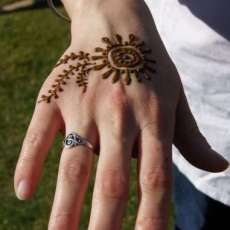 henna tattoo