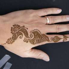 henna tattoo