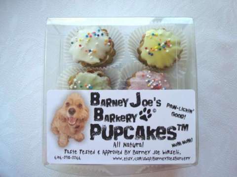 Dog Biscuits: Delicious, All Natural, Peanut Butter/Banana (Elvis' Favorite) Pupcakes (TM)