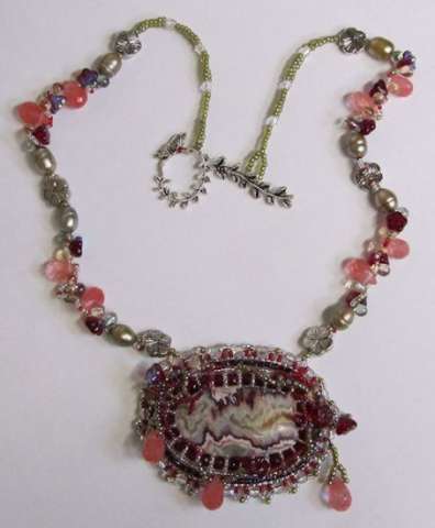 bead embroidery necklace