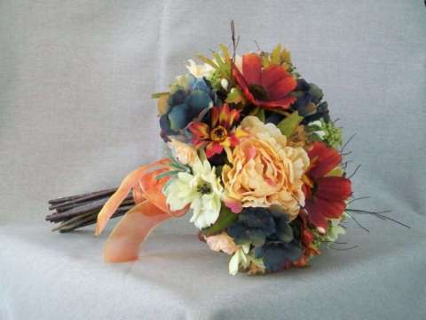 Autumn bridal bouquet