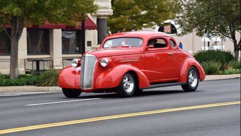 Downtown Hutchinson Rod Run and Classic Car Show