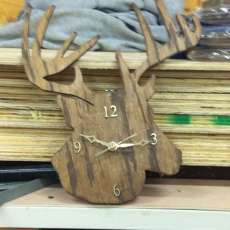 Deer Clock