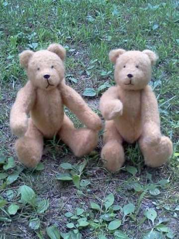 10 Inch String Jointed Wool Bear