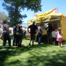 Everybody wants a piece!