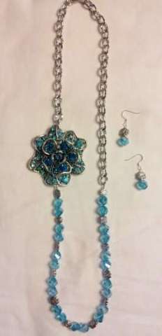 Beautiful Blue Broach Necklace with Earrings
