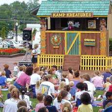 Kamp Kreatures Cabin Stage