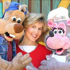 Gail Russell's Amazing Puppet Friends