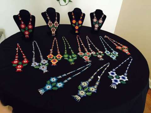 Seven Flowers Necklaces