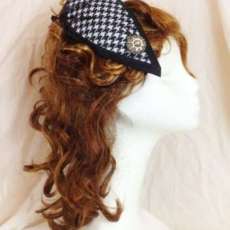 Houndstooth print vintage silver and feather hair fascinator hair clip