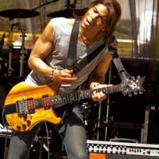 Grammy-Nominated Guitarist Stanley Jordan