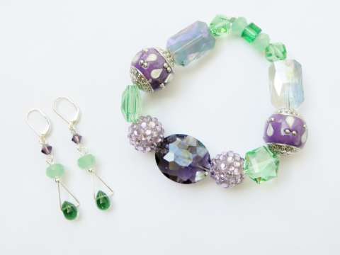 Sparkling Purple & Green Bracelet/Earring Set