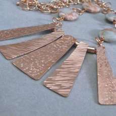 Fan necklace