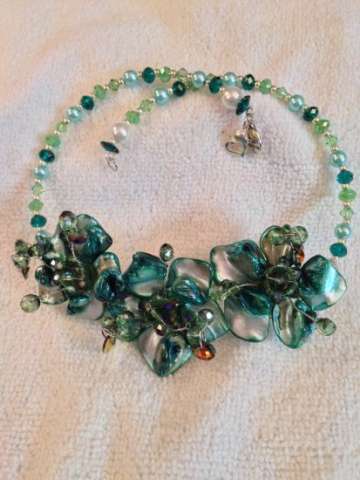Light Green multi flower necklace