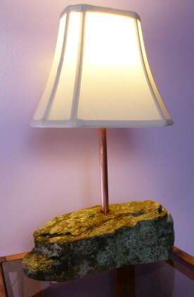 PA. Fieldstone Lamp