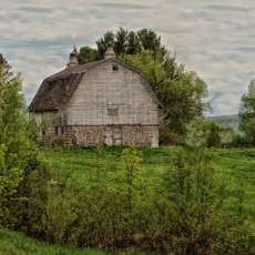 ~Ye Olde Barn~