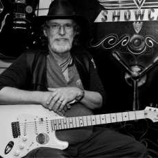 Gypsy Jack on Lead Guitar