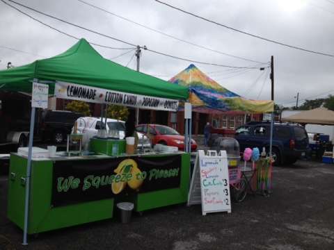 concessions (pneumatic squeezed lemonade)