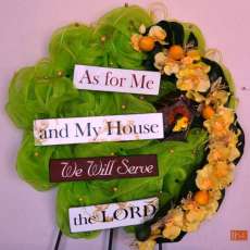 Wreath: Home Decor for house warming, spring, summer