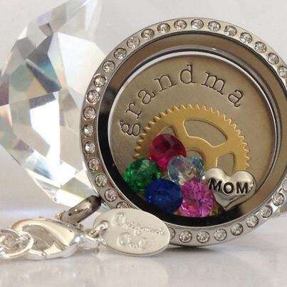 Grandma or Nana Lockets!