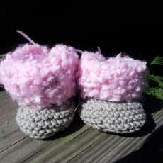 Knitted Baby Uggs