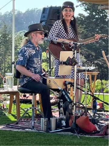 The Groovy Judy Duet Live