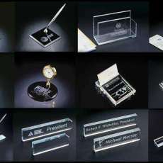 Desk accessories & gifts