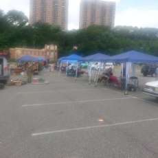 Setting up at Riverwalk