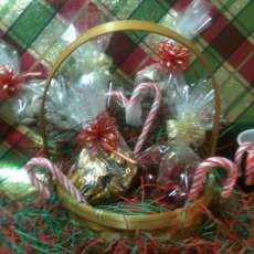 nut & candy love basket (unwrapped)