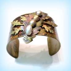 Leaf and Natural Pearl Cuff Bracelet