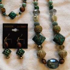 Robins egg and brown