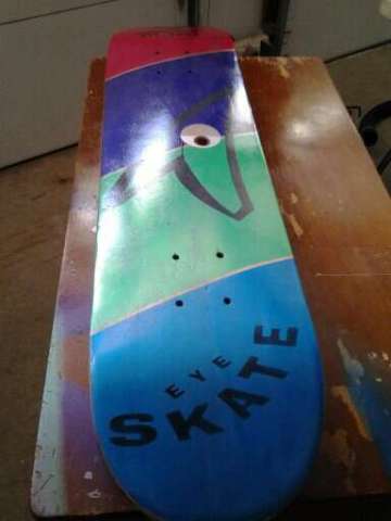 Custom airbrushed skateboard