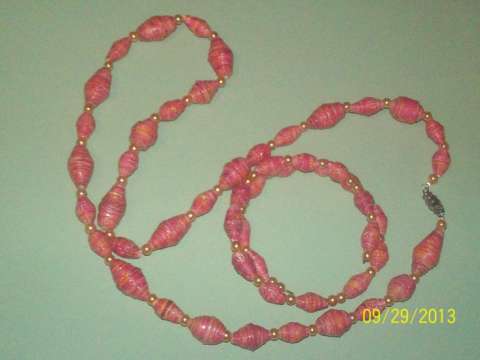 Pink and Gold plaid Necklace and bracelet