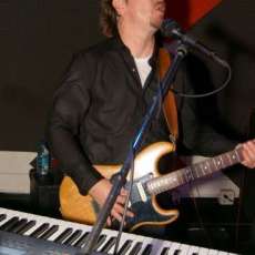 Greg Smith - Guitar / Keyboard