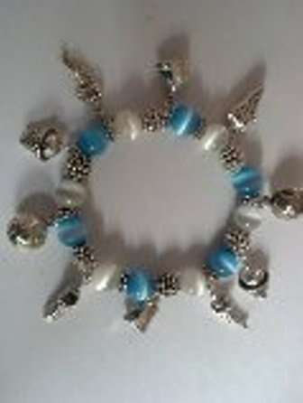 Carolina Tarheels Color w/Basketball Charms