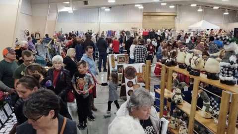 Robinson-Moreno Spring Into Summer Craft Show