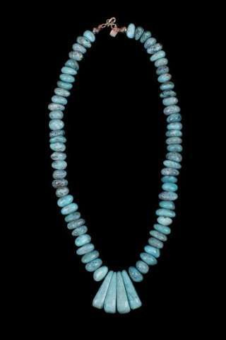 18-20 inch Turquoise neckace with hand carved center pieces