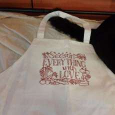STAMPED EMBROIDARY APRON