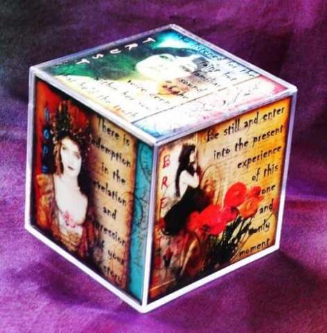 Vintage Journey Acrylic Art Cube