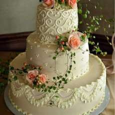 Win 1 of 3 $400 Wedding Cakes