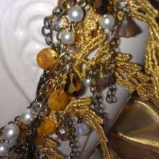 Jingle Shells necklace detail