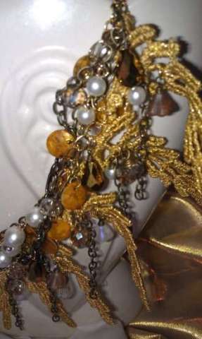 Jingle Shells necklace detail