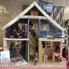 Doll House