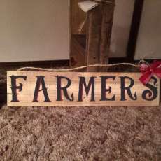 Farmers sign