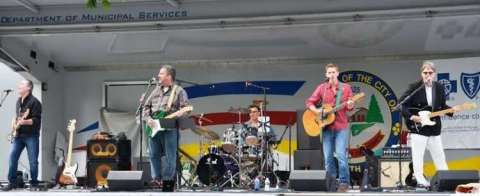 Live at Kellogg Park in Plymouth