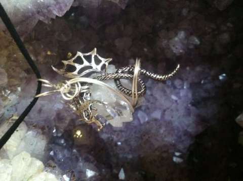 Dragon pendent