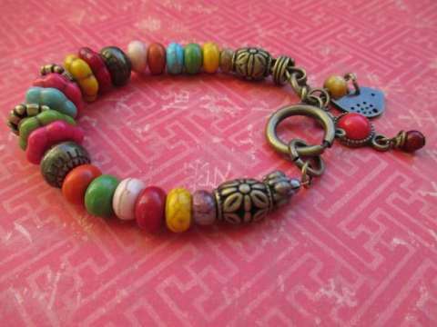 mulicolored bird bracelet